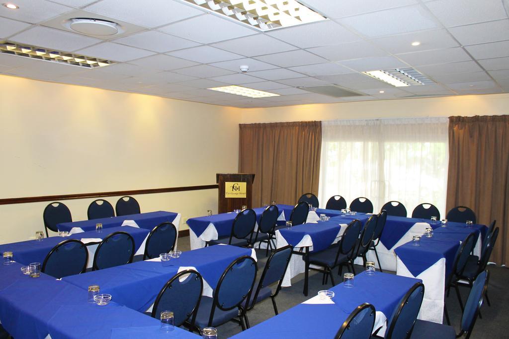 The George Hotel Manzini Exterior photo